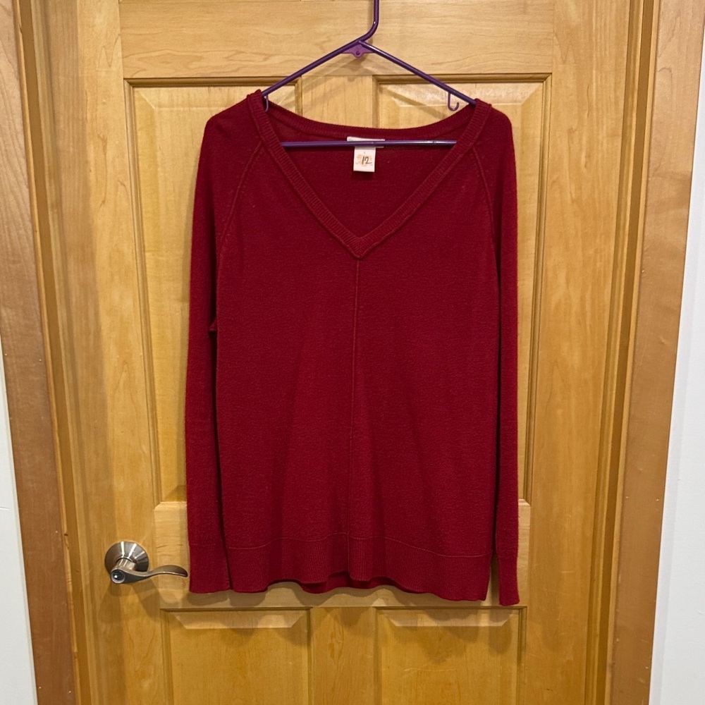 Sweet Romeo Rich red knit V-Neck Sweater size L